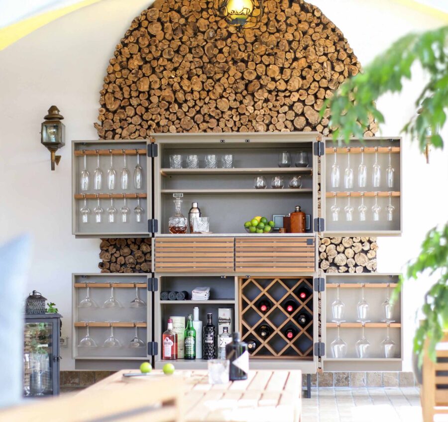 Kitchen in a cupboard - Image 2